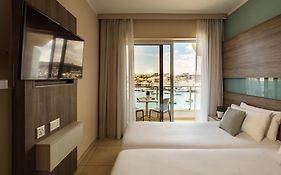 115 The Strand Hotel By Neu Collective